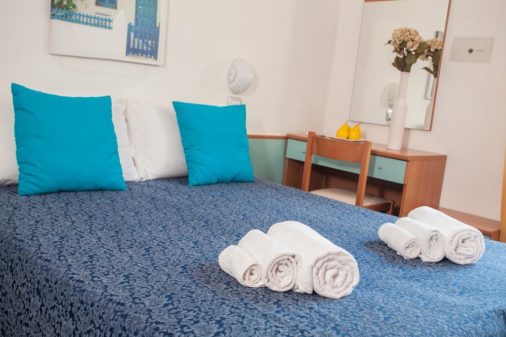 Club Hotel Residence Чезенатико Экстерьер фото